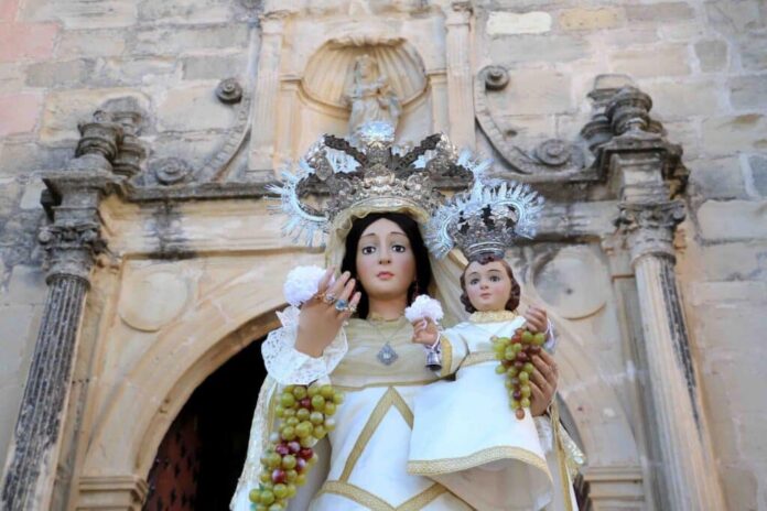 Brillante y emotiva procesión en honor a la Virgen de los Remedios, patrona de Cogolludo