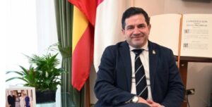 Valverde felicita al restaurante Epílogo de Tomelloso por su nueva estrella Michelin y celebra la continuidad del reconocimiento para el Coto de Quevedo y La Caminera