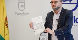 Alcalde Navarro Denuncia Imposición de Impuesto Injusto que Costará Medio Millón de Euros a los Tomelloseros y Exige su Derogación