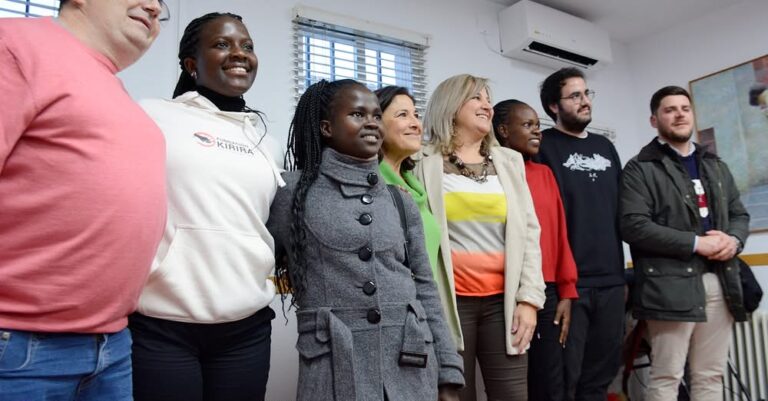 Celebración en el Centro de la Mujer contra la Mutilación Genital Femenina – Un Acto Conmemorativo y Revelador