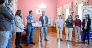 El Club Amigos del Atletismo Pieles Run presenta evento deportivo con presencia del Alcalde Javier Navarro y el Concejal de Deporte Benjamin de Sebastián