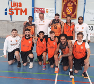 La intensa batalla por el liderato en la competición de baloncesto regional