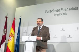 C-LM invertirá 7,3 millones de euros en 160.000 dosis de vacunas frente al neumococo y al virus del papiloma humano