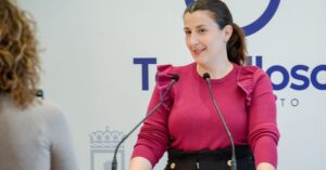 Concejala Socialista, Alba Ramírez, Expresa Firme Oposición a la Cancelación del Desfile Infantil de Carnaval