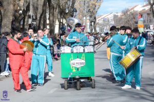 El Ayuntamiento de Tomelloso comparte 89 fotos inéditas del Gran Desfile de Peñas Locales 2025