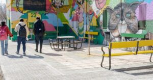 El Departamento de Obras Crea una Nueva Zona Estancial en los Exteriores del Pabellón San José