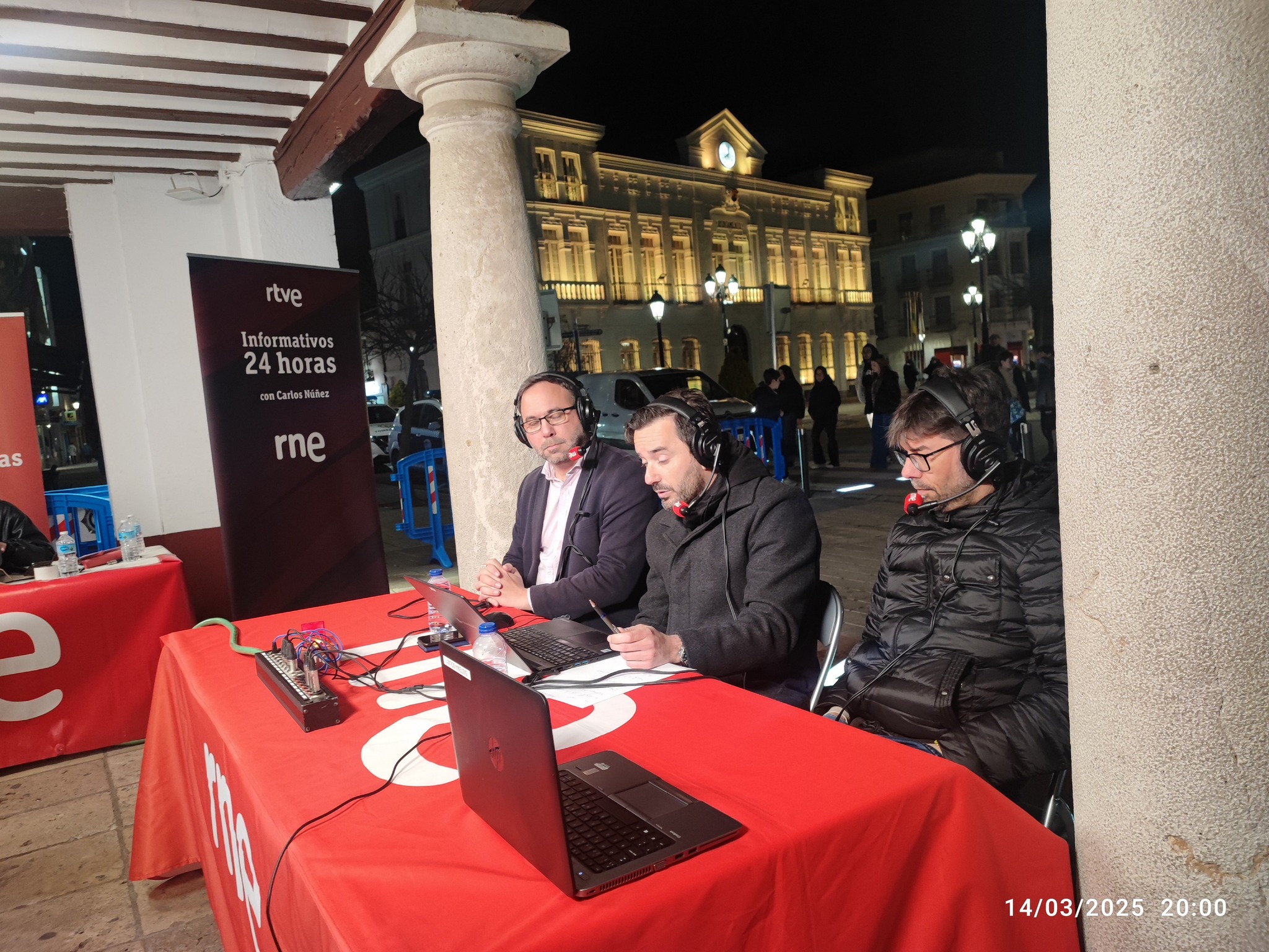 En Directo: Entrevista al Alcalde de Tomelloso, Javier Navarro Muelas, en Radio Nacional de España desde la Posada de los Portales para Programación Especial…