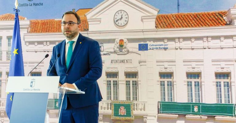 Javier Navarro Celebra la Inauguración del Nuevo Centro de Salud Tomelloso I y Aboga por Más Avances en la Salud Pública