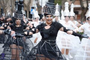 Tomelloso Ayuntamiento Actualiza Álbum de Carnaval 2025 con 90 Nuevas Fotos del Desfile Nacional de Carrozas y Comparsas