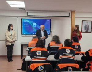 Capacitación en atención sanitaria y uso de tecnologías de la información y comunicación para voluntarios de Protección Civil y agentes locales