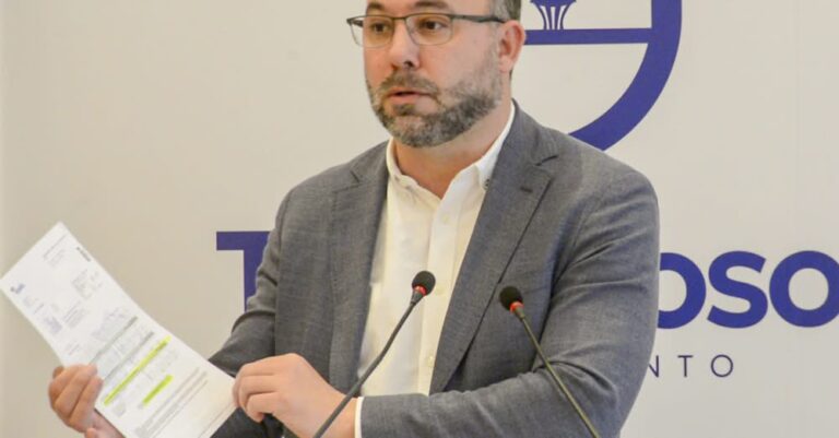 Javier Navarro Expone el Impacto del Nuevo Canon del Agua en la Factura de los Vecinos