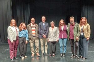 Representantes de la Mesa Local de Lucha contra el Absentismo Escolar y Concejal de Educación Antonio Calvo Abordan Conjuntamente el Desafío del Absentismo