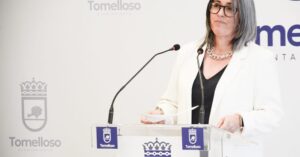 Elena Villahermosa, Concejal de VOX en Tomelloso, Defiende en Rueda de Prensa la Creación de la Nueva Escuela