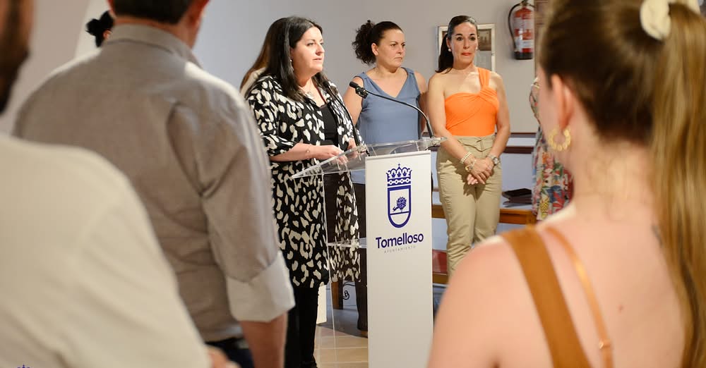 La Posada de los Portales acoge con gran júbilo la tradicional exhibición de obras de la Universidad Popular de Tomelloso