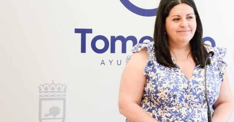 Reconocimientos a Rocío Torres, Antonio López López y Farmacia Cristina Gonzál en la próxima Feria y Fiestas