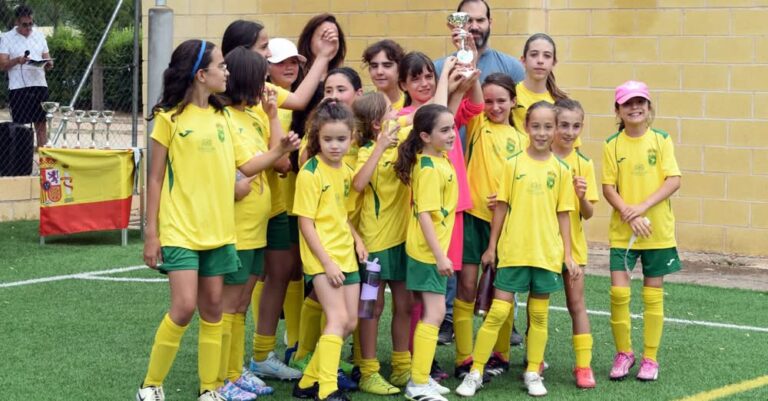 Soleado Domingo Presencia el Segundo Torneo Alevín Femenino de la Ciudad de Tomelloso Organizado por C.D. Unión Tomelloso