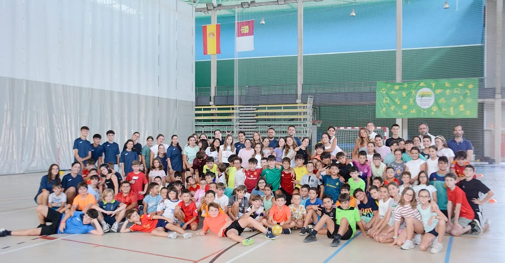 Actividades Estivales Extensas en los Campos de Fútbol y Pabellón Cubierto de la Ciudad Deportiva de Tomelloso Este Julio