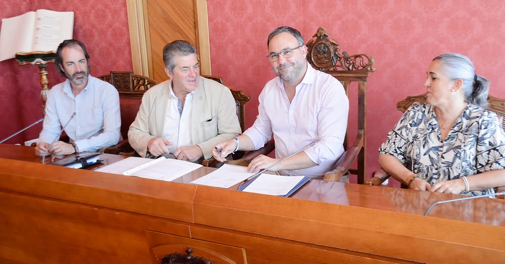 El Ayuntamiento de Tomelloso y la Asociación Española Contra el Cáncer Firman Convenio Colaborativo Esta Mañana