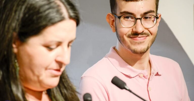 La exposición ‘Mamá quiero ser artista’ de José Luis Novillo inaugura en la Posada de los Portales