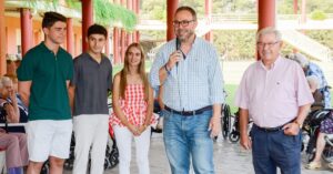 Alcalde de Tomelloso, Javier Navarro, Inaugura las Fiestas Patronales con Visita a la Residencia de Mayores Elder