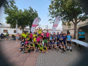 Exitoso debut del Barrio de Santa María en el Trofeo Federación de Ciclismo 2025