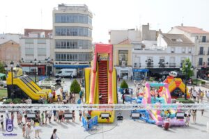 Tomelloso Ayuntamiento Actualiza Álbum con Imágenes de la Fiesta Deportiva Acuática con Hinchables