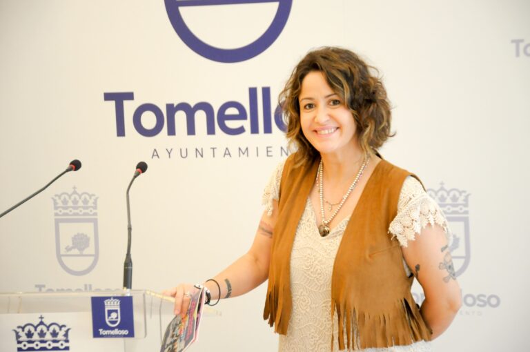 Presentación de la Nueva Programación del Centro Joven de Tomelloso por la Concejal de Juventud Carmen López para el Año Académico Octubre-Junio
