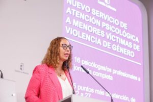 El Gobierno regional expande el servicio de apoyo psicológico para menores afectados por la violencia de género en la comunidad.