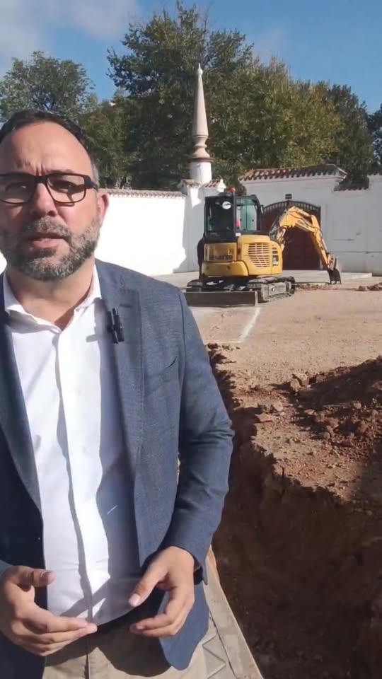 Inicia Acondicionamiento de Entrada al Estadio Municipal Paco Gálvez: Un Nuevo Progreso para Tomelloso Inicia Acondicionamiento de Entrada al Estadio Municipal Paco Gálvez: Un Nuevo Progreso para Tomelloso