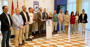 Javier Navarro Anuncia la Preparación Completa para la 10K Ciudad de Tomelloso, Anticipando Atletas Elite y Récord de Marca