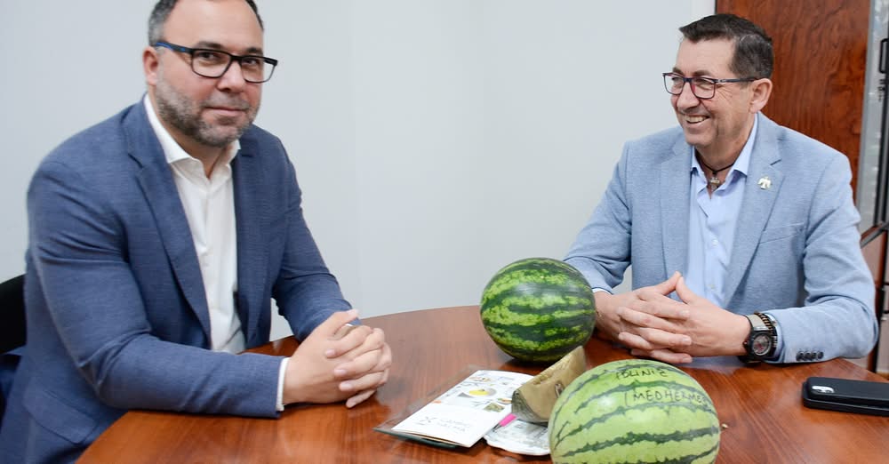 José Ángel Serrano, presidente de la cooperativa Santiago Apóstol, manifiesta optimismo ante la instalación potencial de una nueva planta