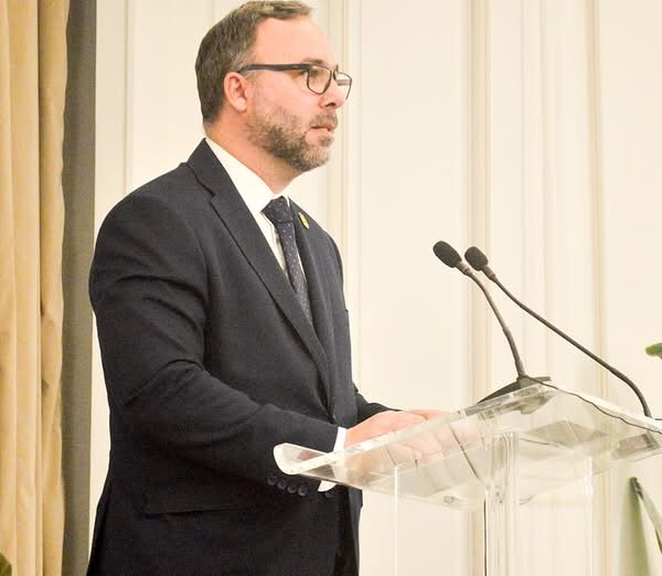 Alcalde de Tomelloso elogia la cooperativa por su unión, esfuerzo y visión de futuro durante la entrega de premios de su Certamen Cultural