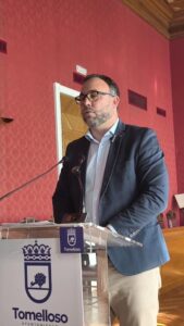 Como la Inteligencia Artificial respondió a un título inexistente.