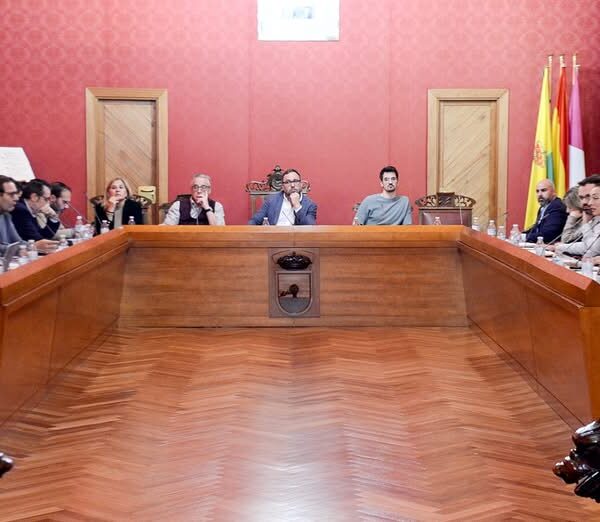 El Pleno Exige al Gobierno la Reversión del Recorte del Plan Corresponsables