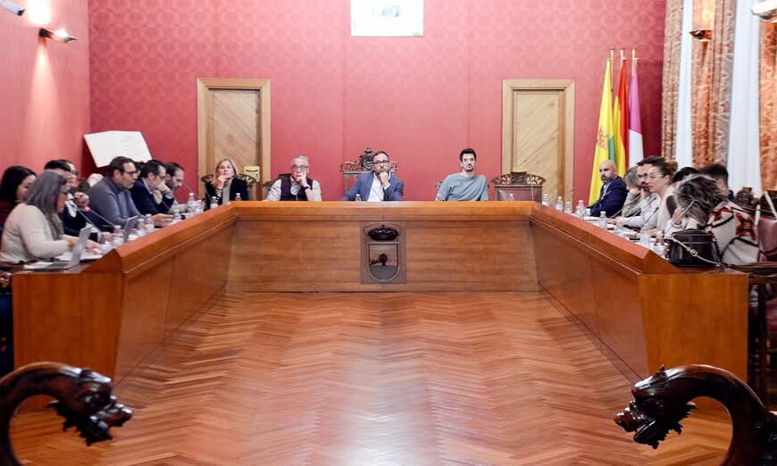 El Pleno Exige al Gobierno la Reversión del Recorte del Plan Corresponsables