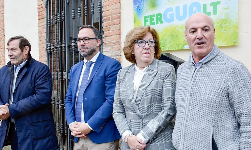 Alcalde Javier Navarro Destaca Modernización en Inauguración de la Nueva Sede FERGUALT en Tomelloso