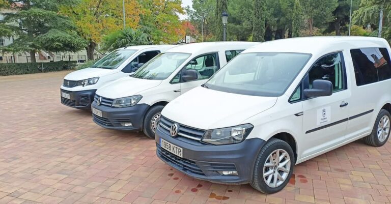 El Área de Medio Ambiente del Ayuntamiento de Tomelloso Adquiere Tres Nuevos Vehículos para Mejora y Completar su Flota