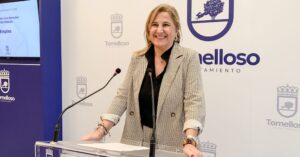 Eloísa Perales celebra la disminución del desempleo y el incremento positivo en el pago medio a proveedores