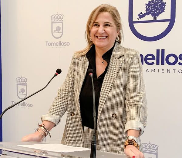 Eloísa Perales celebra la disminución del desempleo y el incremento positivo en el pago medio a proveedores