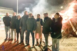 Inauguración de la Hoguera Municipal de San Antón 2026: Galería de Imágenes