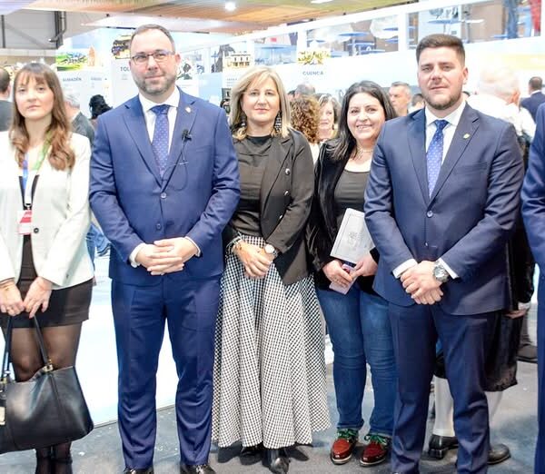 Tomelloso Representa su Marca Turística en FITUR: Evidenciando la Posada, Vid y Cultura con Influencia en la Agenda de Castilla-L