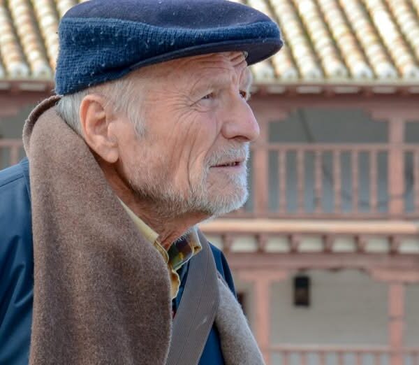 «Tomelloso celebra el 90 cumpleaños de Antonio López, agradeciéndole por enseñarnos a mirar» #GraciasAntonioLopez #AntonioLopez90