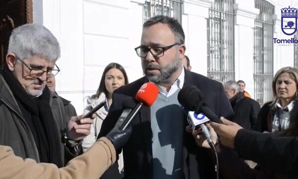 arro, Alcalde, Expresa Condolencias y Solidaridad a Familias de Víctimas en Accidente Ferroviario