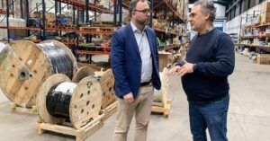 Alcalde Evalúa el Crecimiento del Sector Empresarial Durante Visita a Suinra, Proveedor Mayorista de Suministros Eléctricos