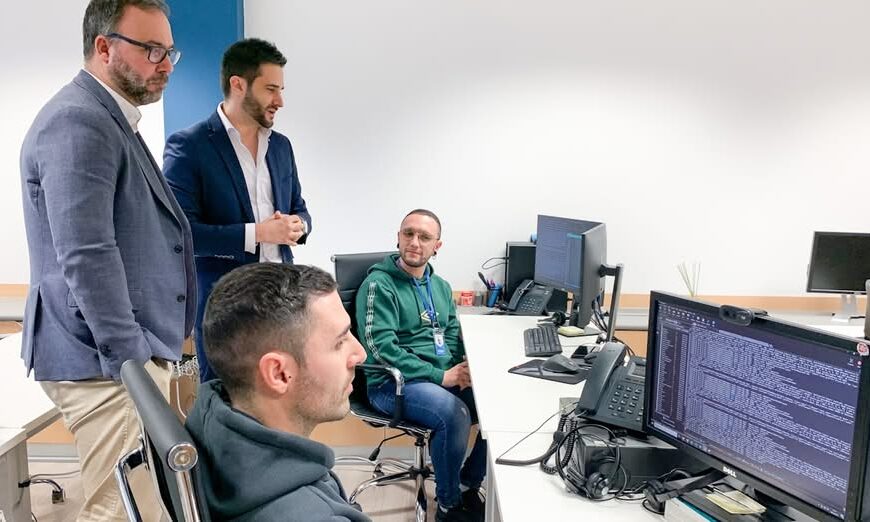 Javier Navarro Destaca el Orgullo de Tener Empresas Tecnológicas de la Talla del Grupo Nallam en Tomelloso