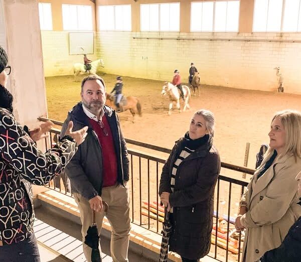 La Confluencia de Formación, Inclusión y Práctica Deportiva: Alcalde Visita el Notable Centro Hípico de AFAS