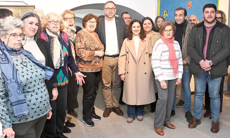 Rastrillo Solidario de la AECC se extiende hasta el 13 de febrero en la Posada de los Portales: el alcalde Javier Navarro impulsa apoyo