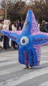 Talentoso Despliegue de Creatividad por las Peñas Locales: El Corazón Verdadero del Carnaval de Tomelloso