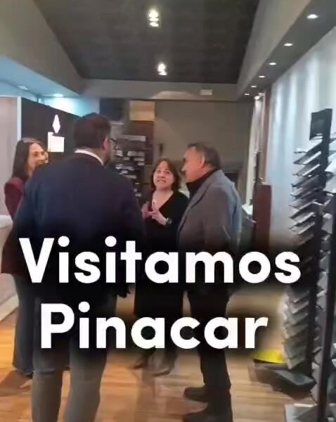 El Alcalde Visita Pinacar: Empresa Líder En Diseño Con Piedra Natural En Tomelloso Durante Más De 20 Años