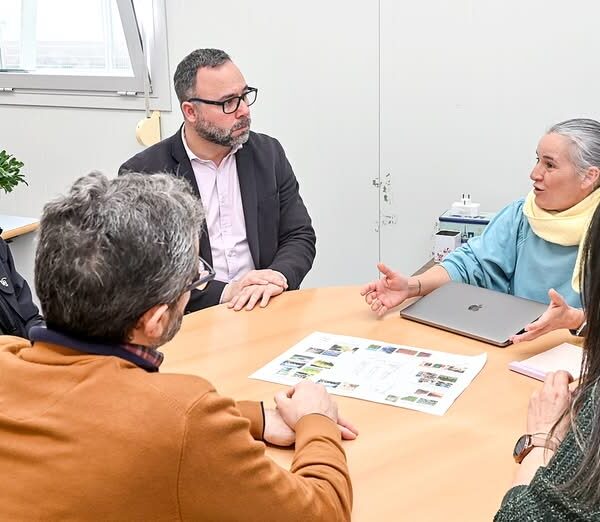 El Alcalde de Tomelloso, Javier Navarro, Explora Personalmente los Avances del Proyecto en el Colegio de Educación Especial Ponce de León